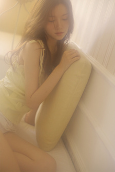 美女室内自拍热舞视频